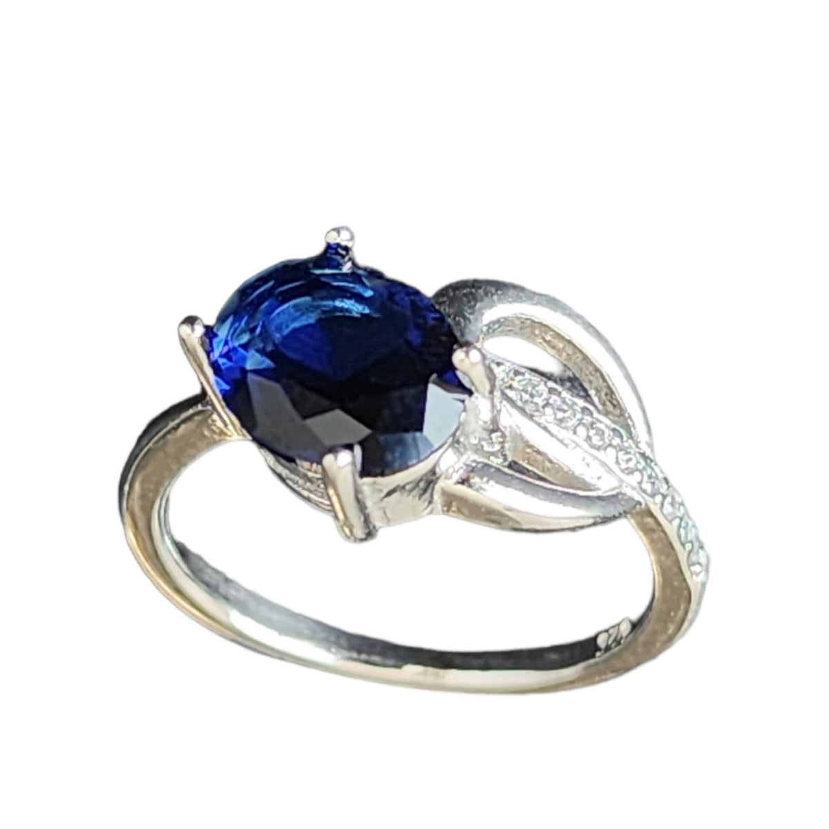Blue SaphireSolitaire Ring