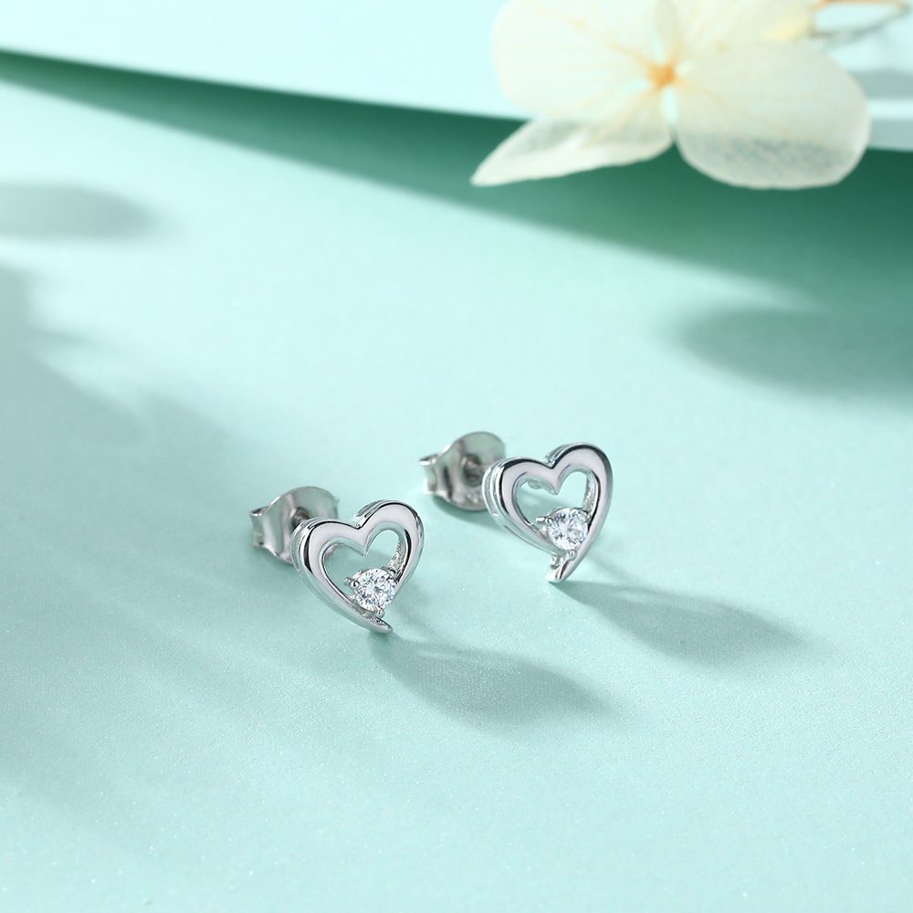 Heart with round zircon Earring