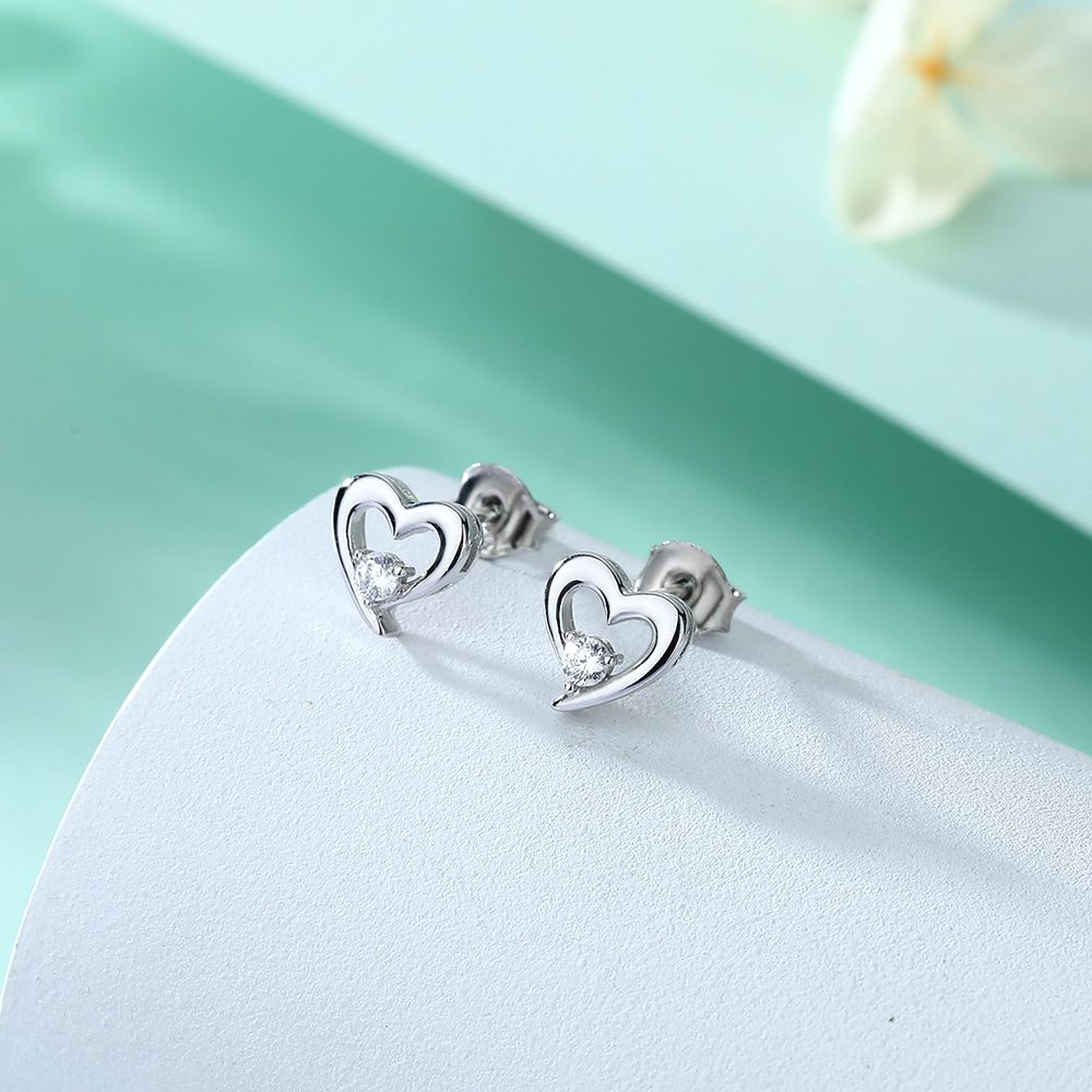 Heart with round zircon Earring