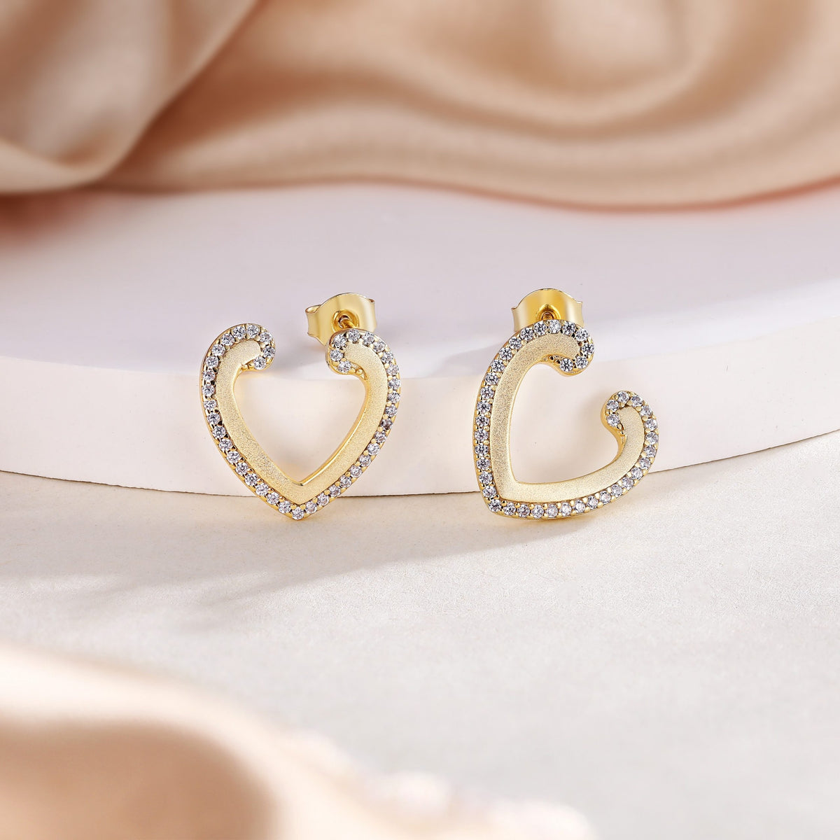 Gold platted heart Earring