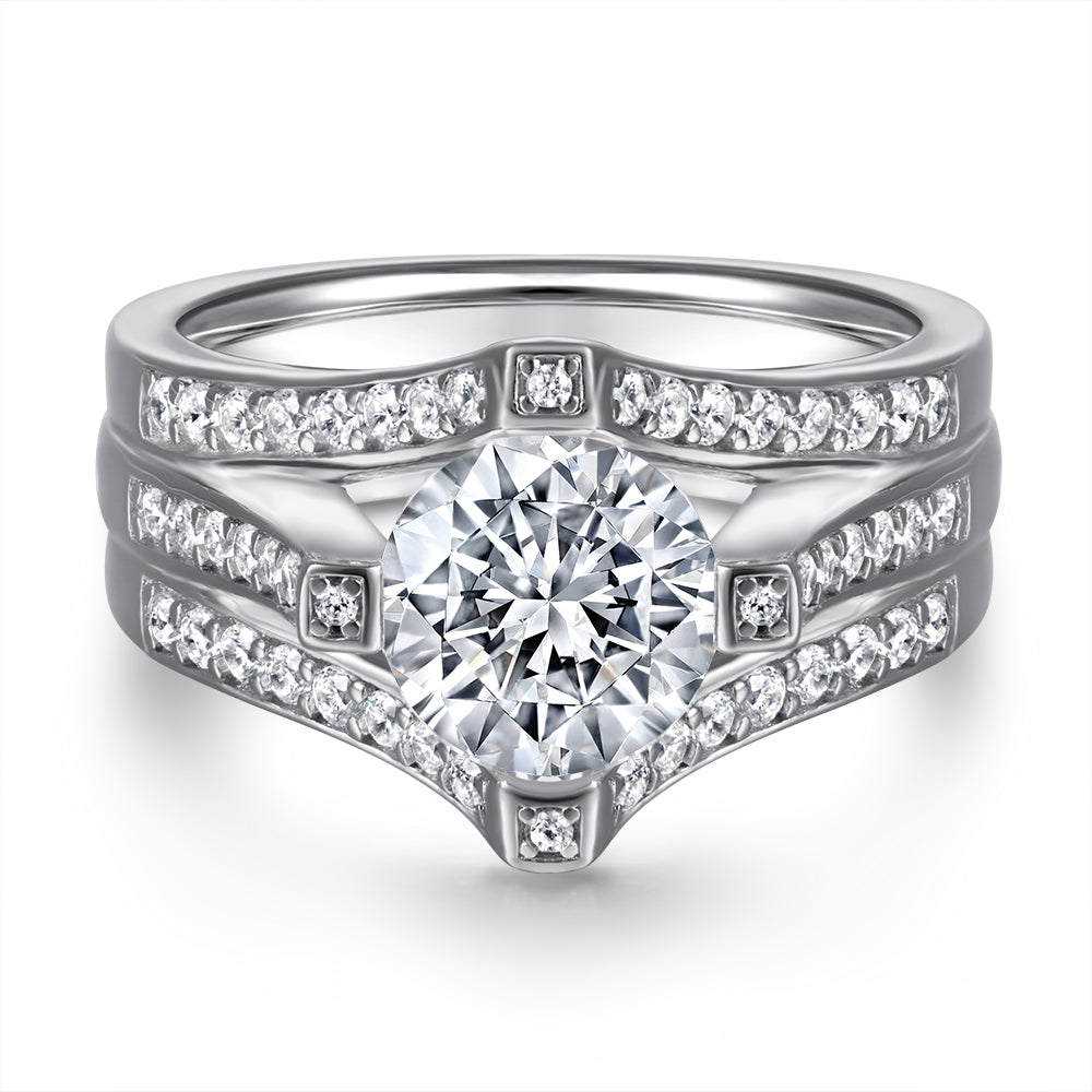 Zircon engagement ring with studded