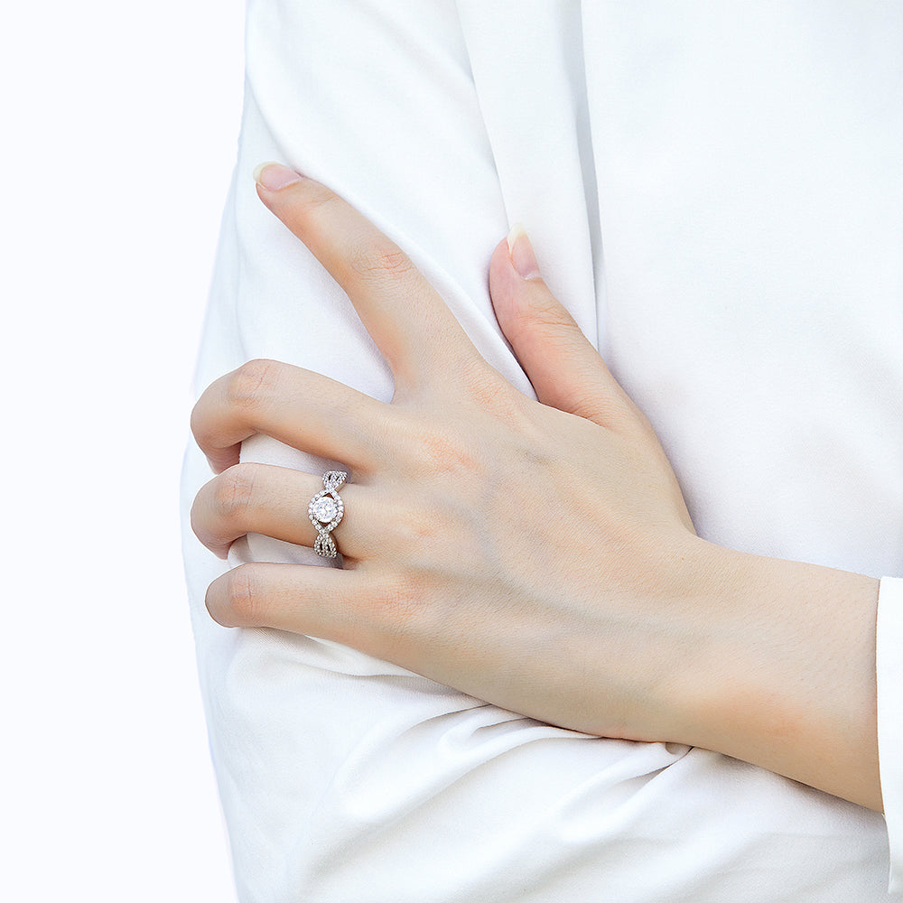 Spiral zircon studded ring